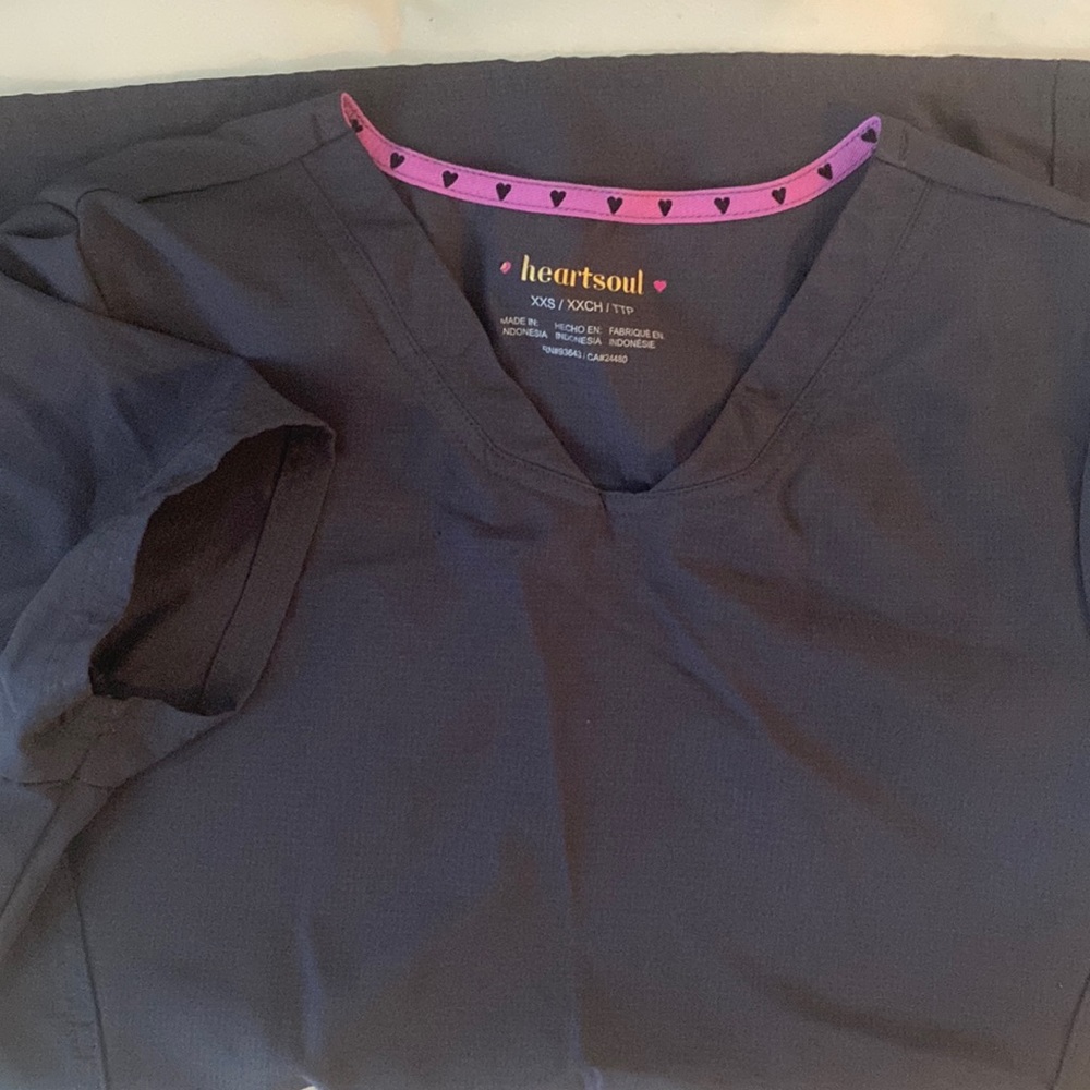 Heartsoul grey scrub top xxs